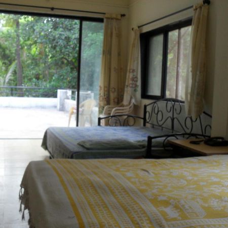 Saaj Resort Dāpoli Buitenkant foto